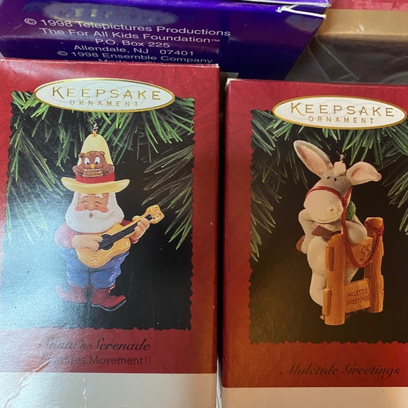 Hallmark ornaments and salt and pepper shakers - Picture 2 of 9